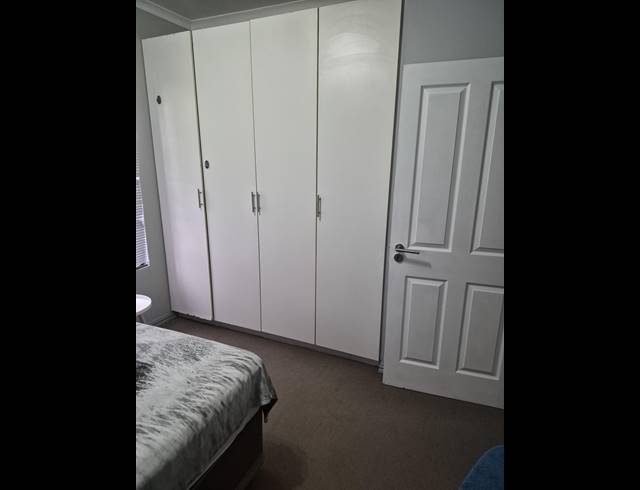2 BEDROOM APARTMENT TO LET IN SALT ROCK